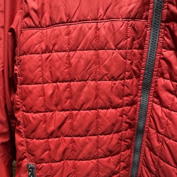 The North Face Men's Thermoball Red Lightweight Puffer Jacket Size Small - Picture 6 of 9